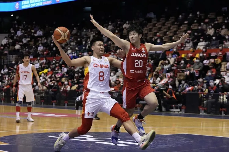 33分大胜！中国男篮双杀日本队！杜锋赛后霸气回应记者