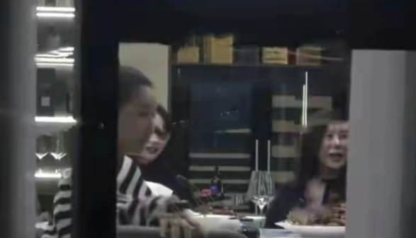 李小萌二胎产子!7斤重生了3小时,4岁大儿子看到妈妈就哭了