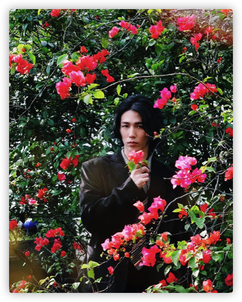 林瑞阳大儿子曝近况,现身咖啡厅卖二手衣服,拼命吆喝仍效果不佳