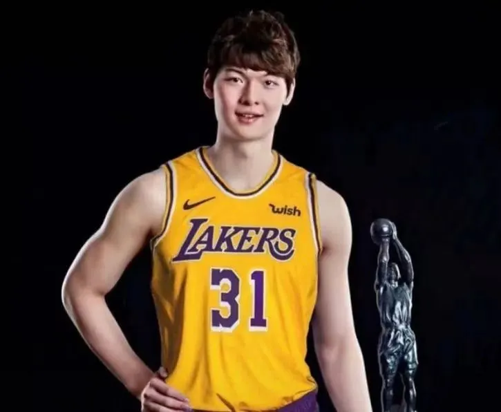 正式官宣!湖人交易王哲林的签约权!隆多告别洛杉矶
